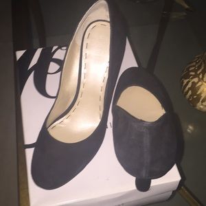 Nine West 4” Suede pumps.